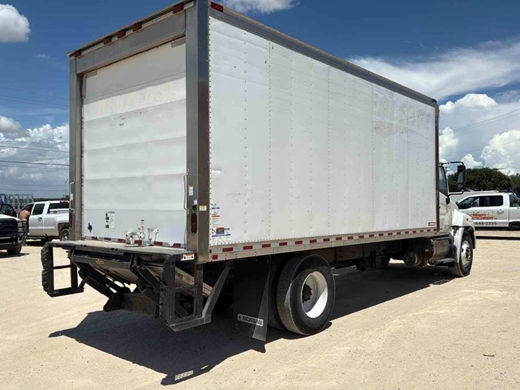 2018-hino-conventional-type-truck-image-5