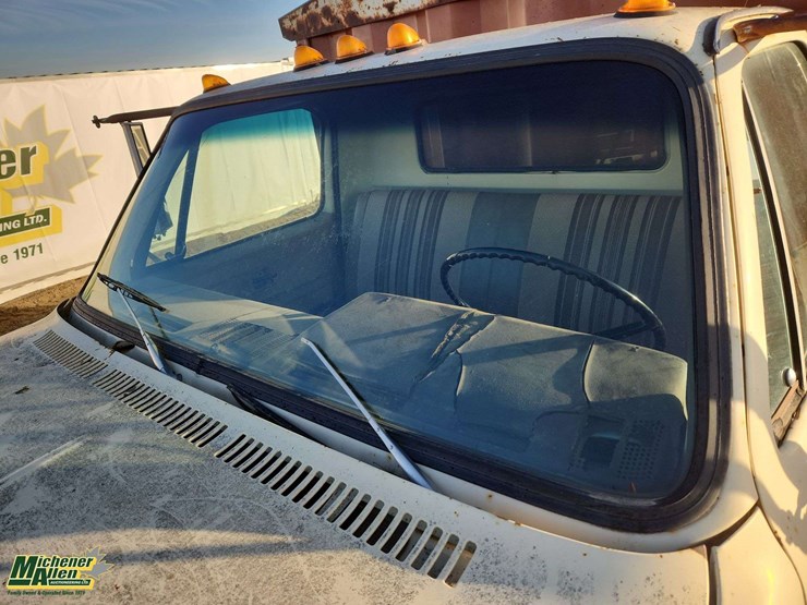 1991-gmc-7000-image-36