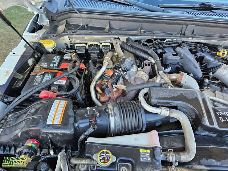 2011-ford-f350-image-18