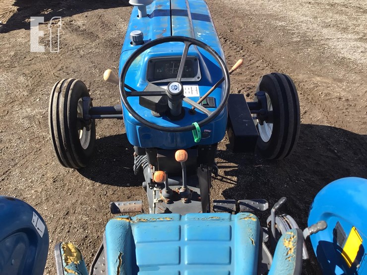 1995-ford-3930-image-11