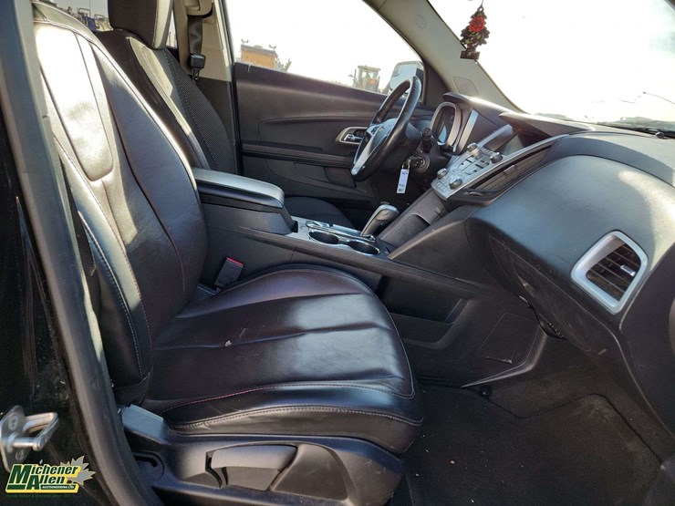 2013-chevrolet-equinox-lt-image-18