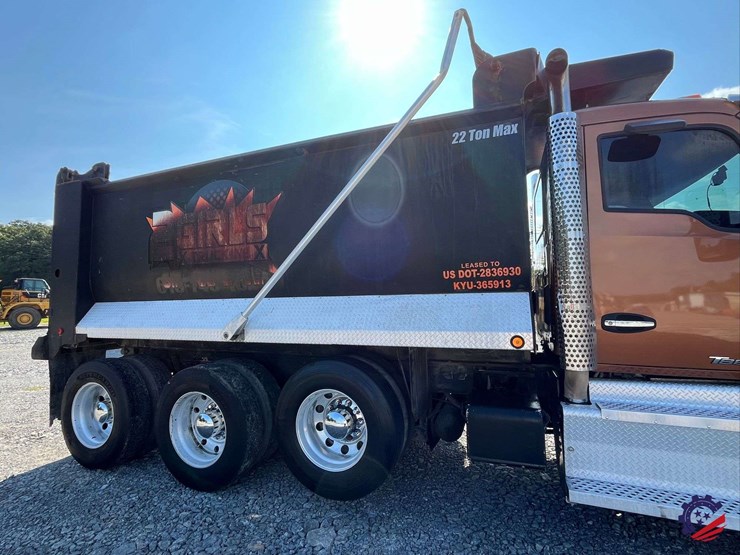 2016-kenworth-t880-image-38