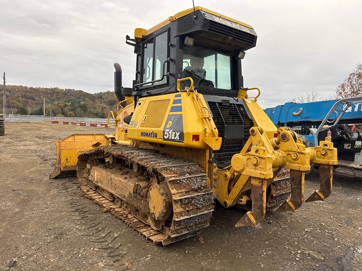 #1301-•-komatsu-d51x-crawler-dozer-image-6