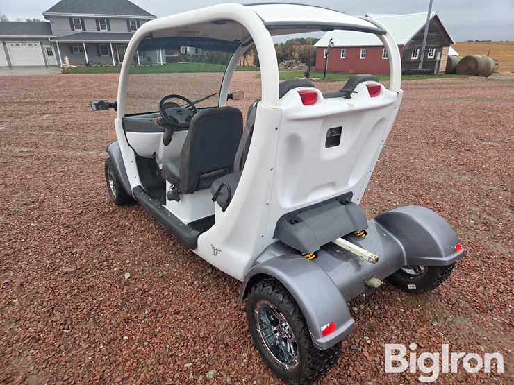 2001-global-electric-motorcars-4-seat-electric-golf-cart-image-7