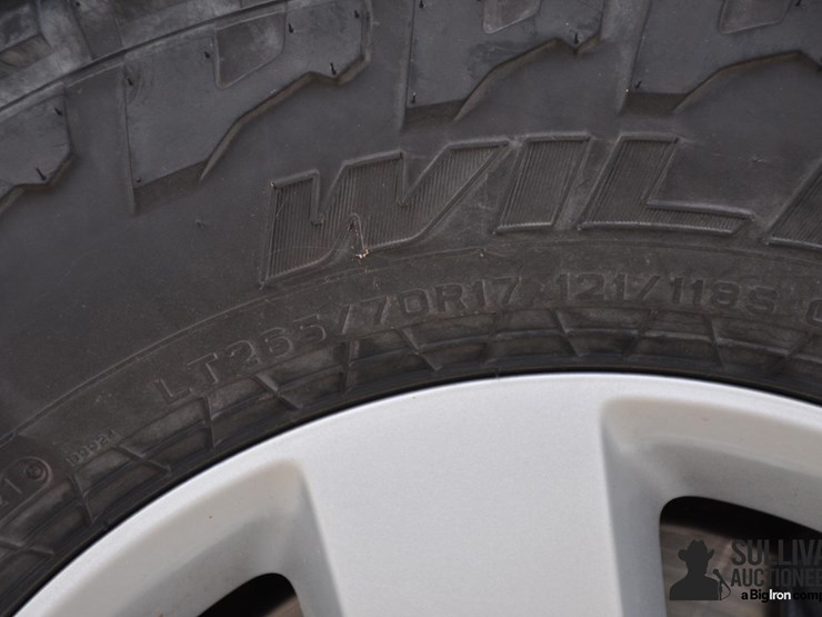 2014-ram-1500-slt-image-10