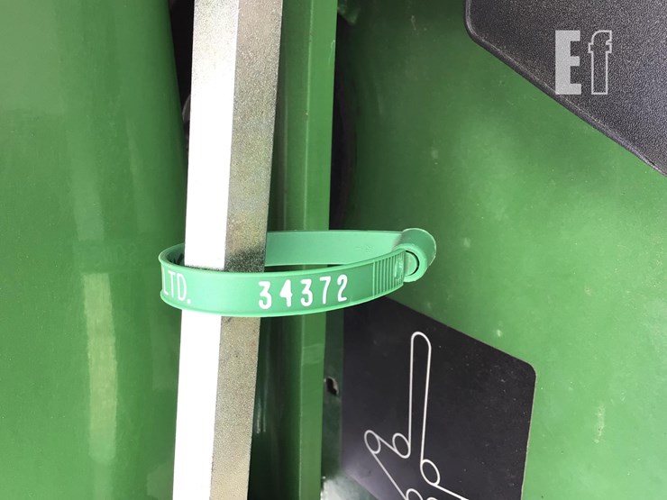 2016-john-deere-z915b-image-17