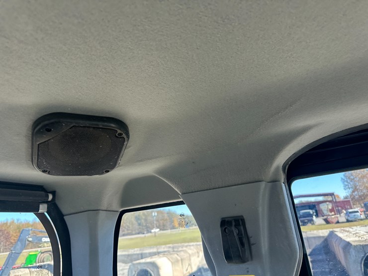 2016-caterpillar-926m-image-98