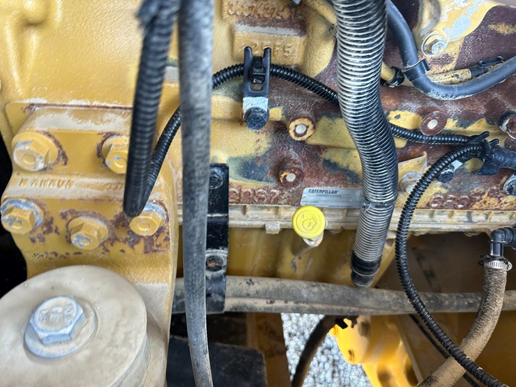 2016-caterpillar-926m-image-69