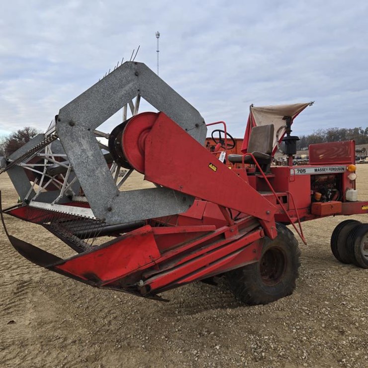 MASSEY-FERGUSON 785