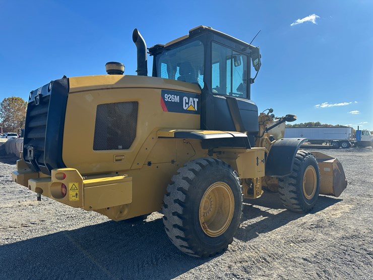 2016-caterpillar-926m-image-3