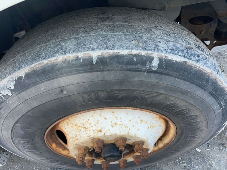 2016-international-prostar-image-12