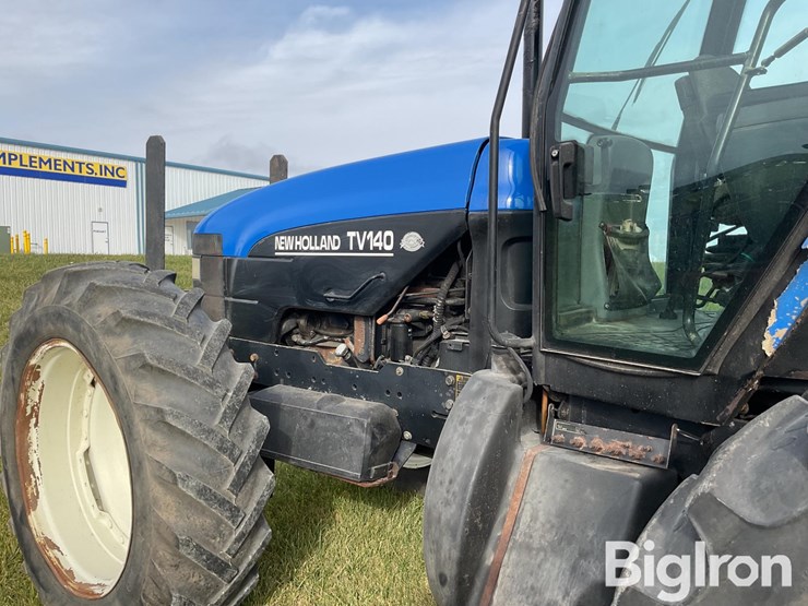 new-holland-tv140-image-20