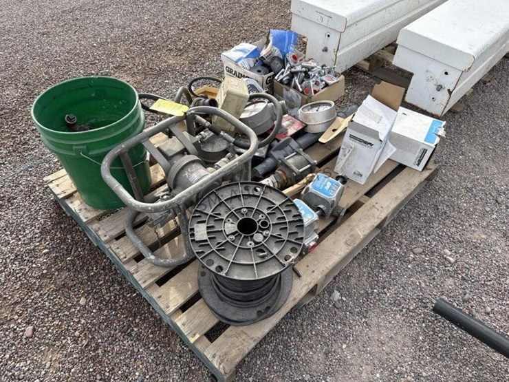 pallet-of-asst-pumps,-meters-&-misc-image-2