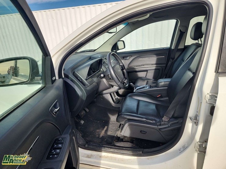 2010-dodge-journey-image-18