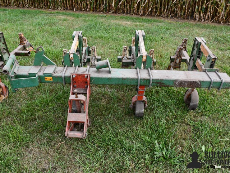 12r30-cultivator-image-9