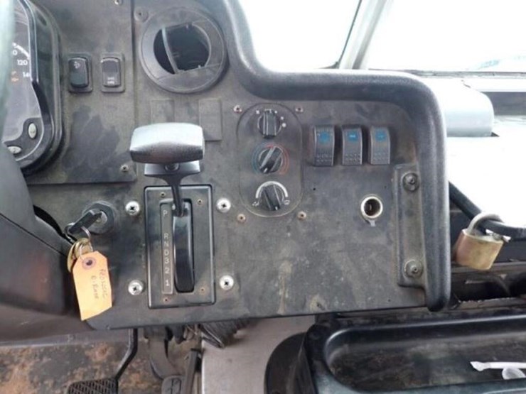 2013-freightliner-mt55-image-25