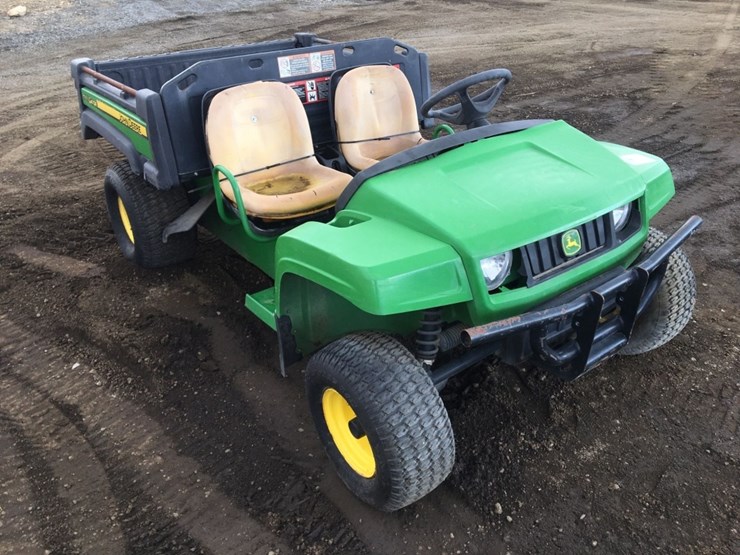 2013-john-deere-gator-image-2