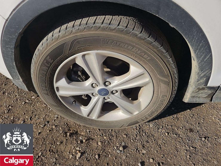 2016-ford-escape-image-8