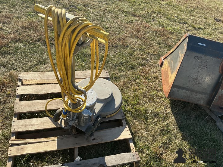 durawax-floor-polisher-image-5