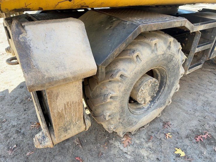 1992-deere-595d-image-19