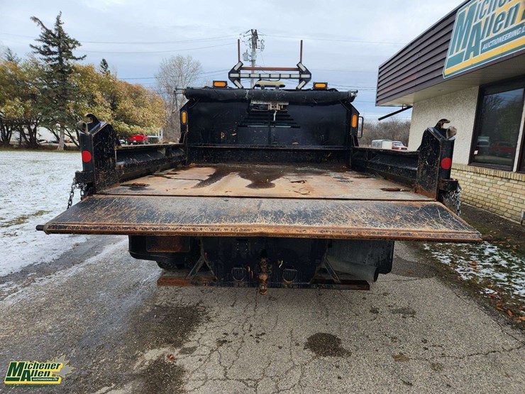 2013-chevrolet-silverado-3500hd-image-7