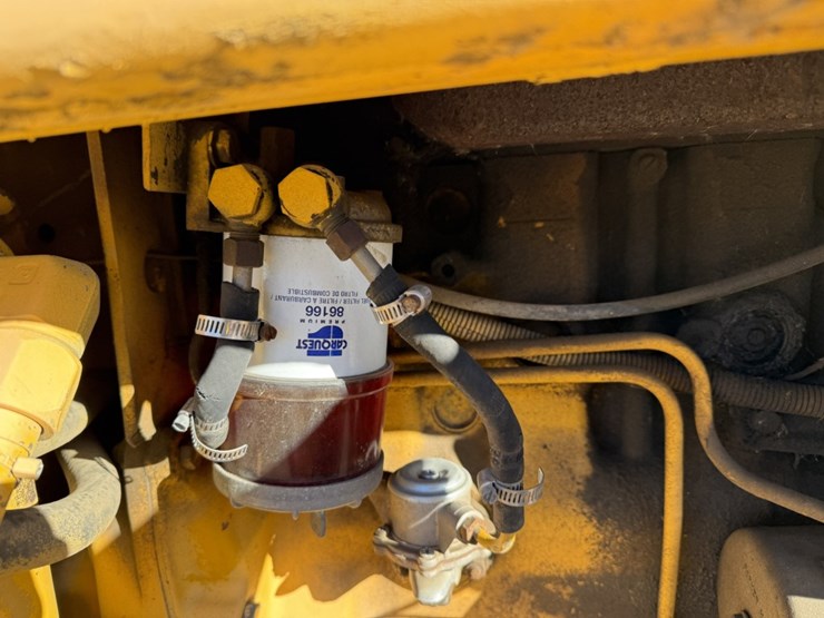 massey-ferguson-300a-image-32