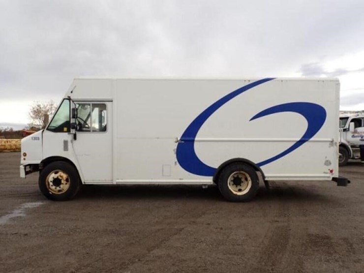 2013-freightliner-mt55-image-16