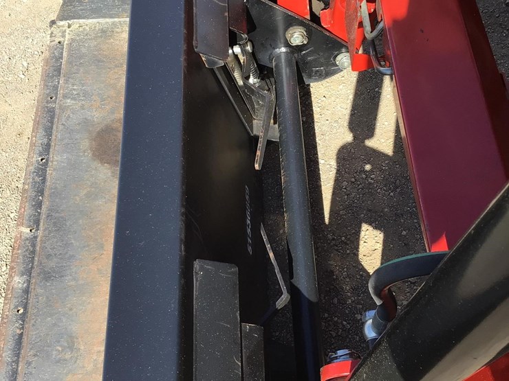 2019-case-ih-farmall-75a-image-11