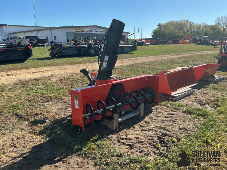 land-pride-sb2584-84”-3-pt-snow-blower-image-3