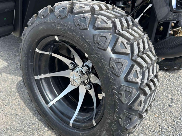 unused-irgc80-battery-powered-golf-cart-image-4