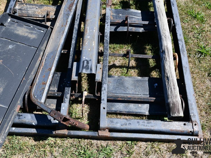 skid-mounted-hay-accumulator-image-11