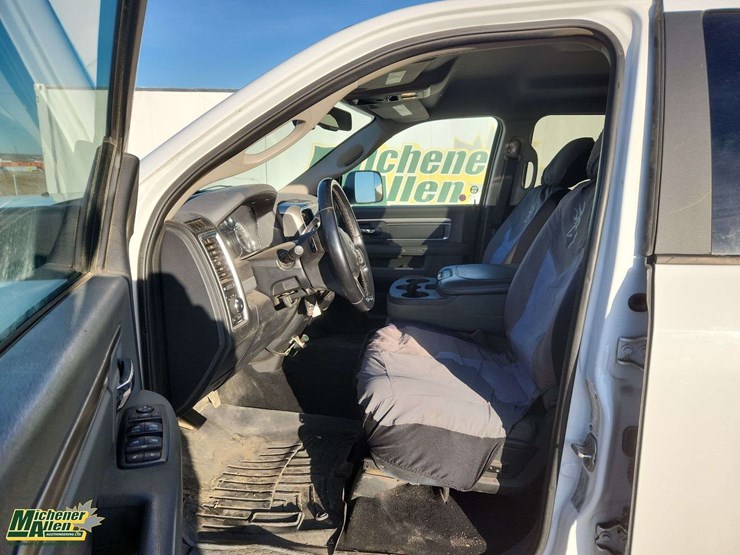 2017-dodge-2500-image-8