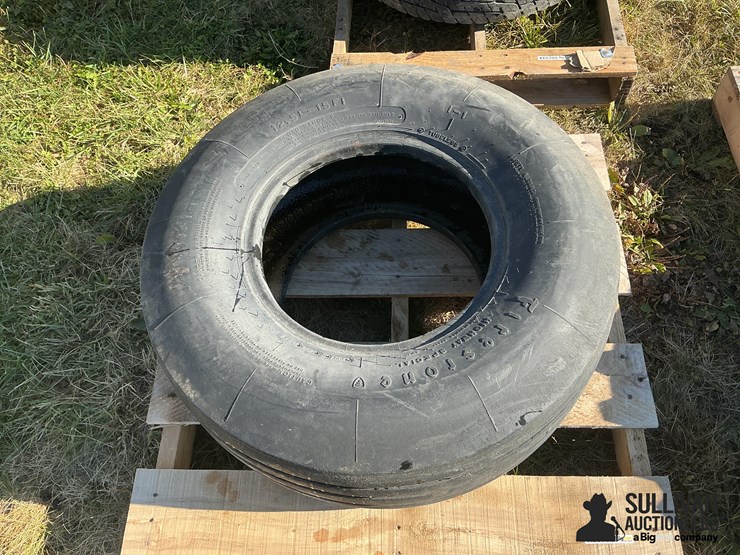 firestone-12.5l-15fi-tire-image-2