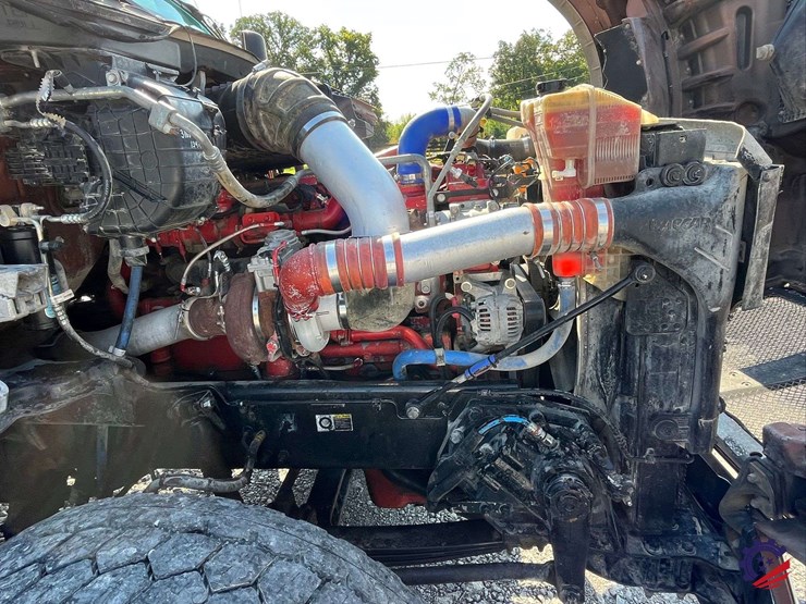 2016-kenworth-t880-image-46