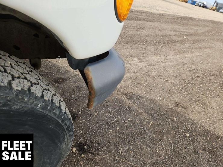 2005-ford-cargo-image-32