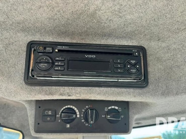 2007-volvo-l120f-image-33