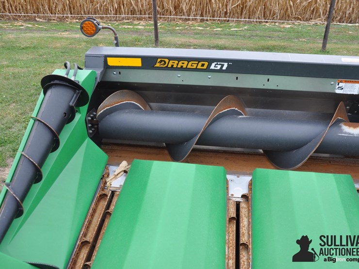 2017-drago-gt-8-30-8r30-corn-head-image-11