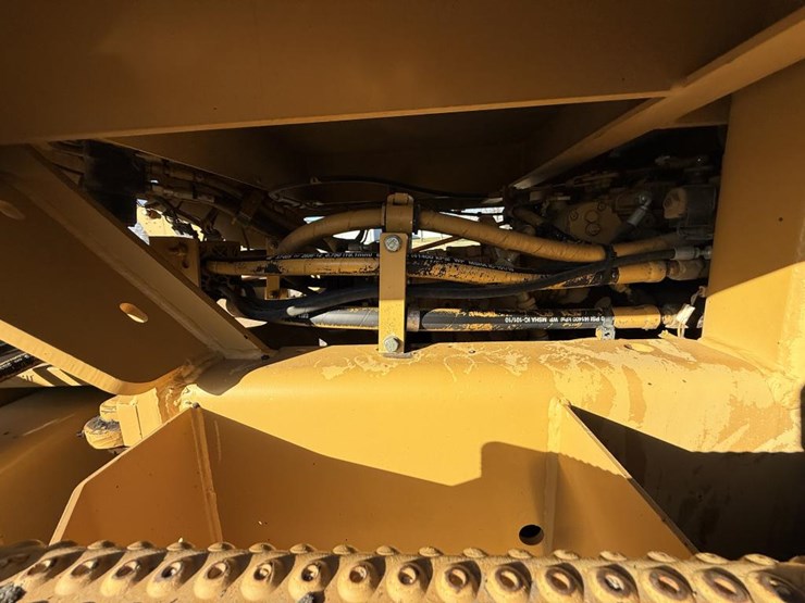 1992-caterpillar-cs-423e-image-42