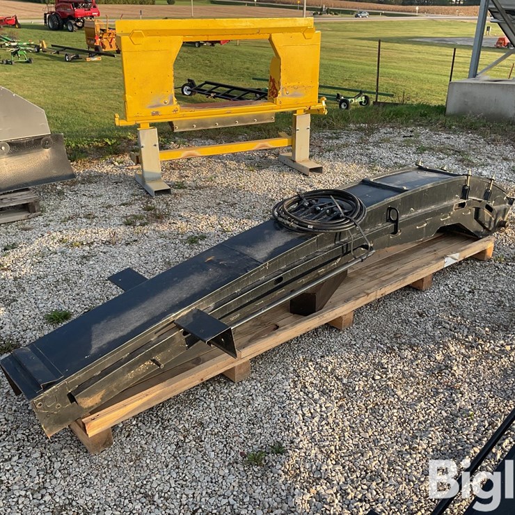 New Holland FR Forage Chopper Short Spout