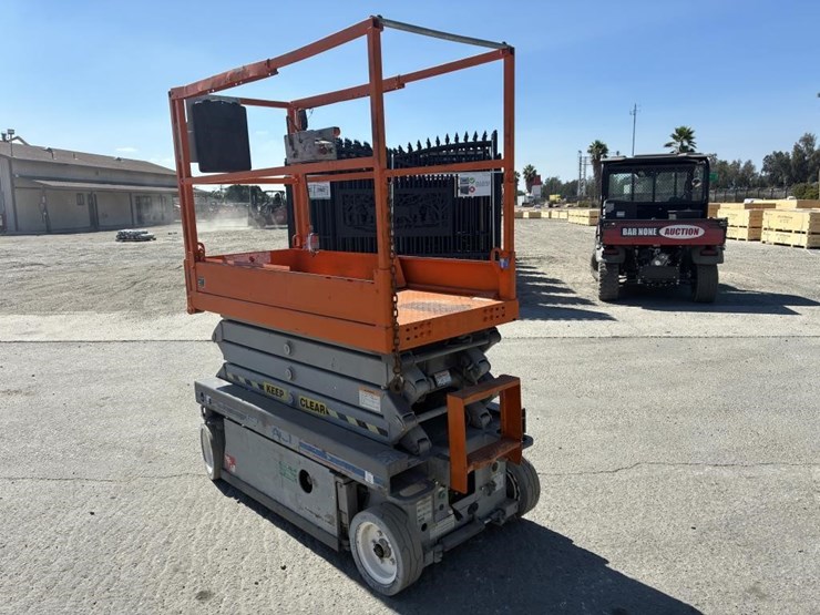 skyjack-sjiii3219-image-4