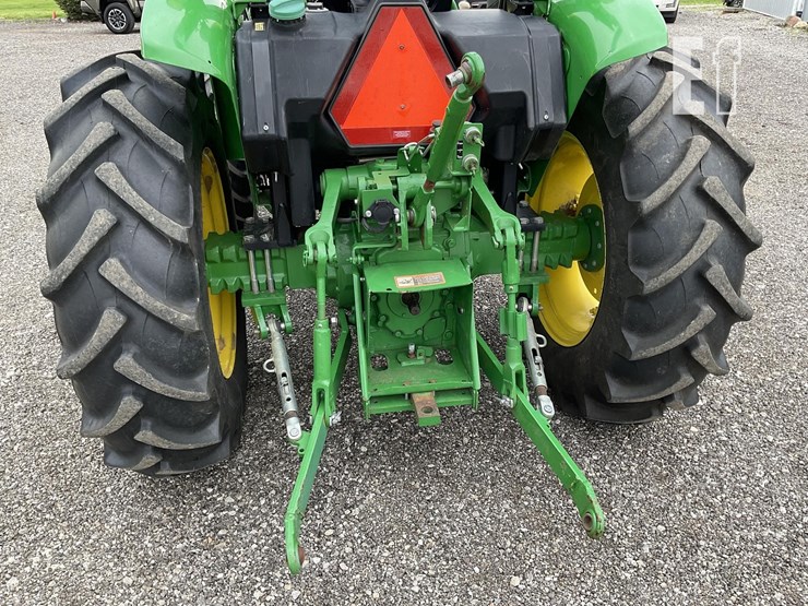 2021-john-deere-5055e-image-5