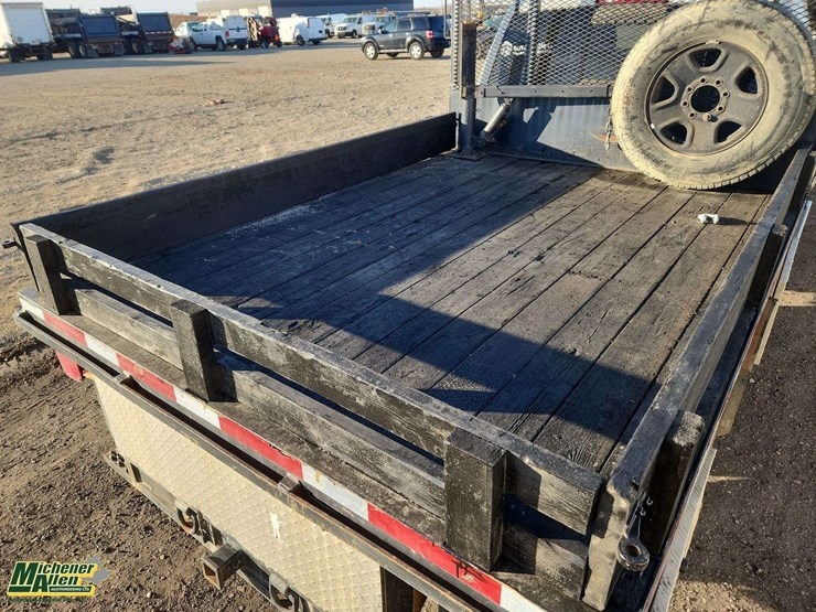 2017-dodge-2500-image-21