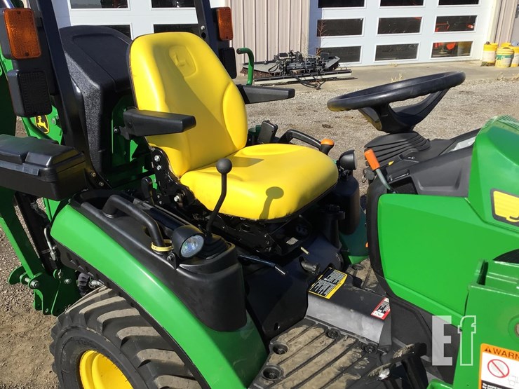 2018-john-deere-1025r-image-13