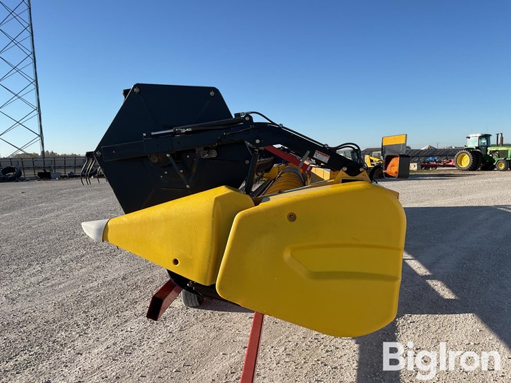 2011-new-holland-740cf-35-image-8