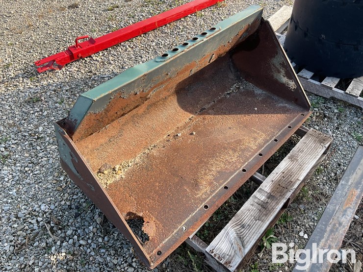 material-bucket-image-3