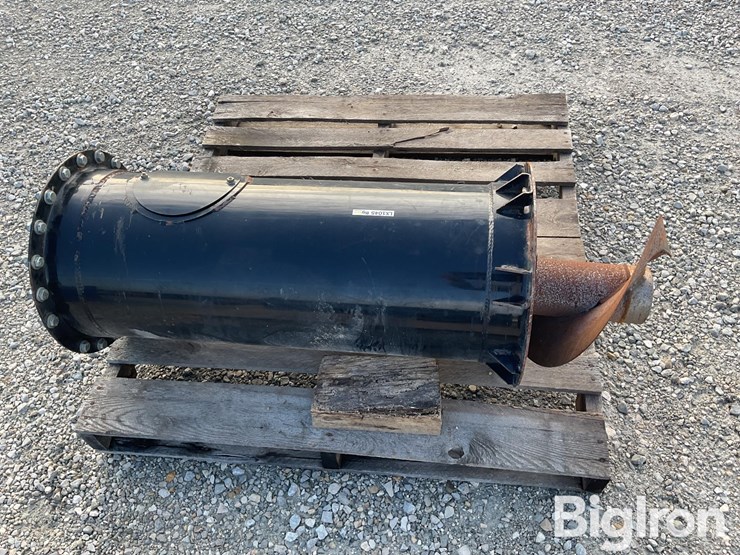 new-holland-cr-combine-unloading-auger-extension-image-7