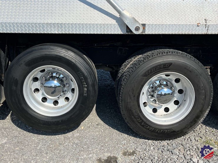 2016-kenworth-t880-image-7