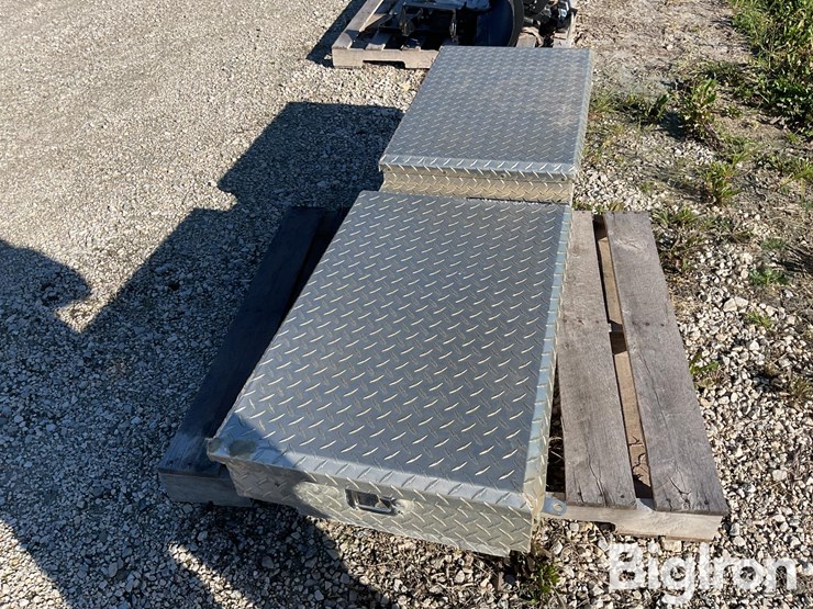 tsc-aluminum-truck-toolbox-image-4