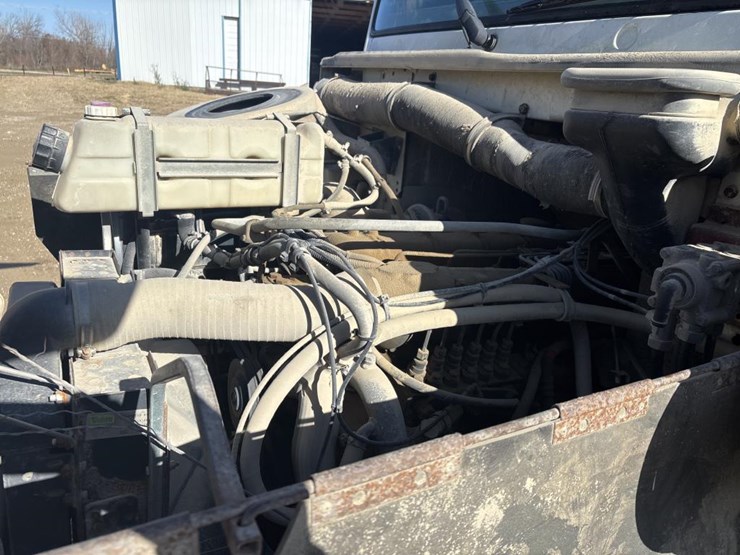 #1337-•-1998-mack-cs200-flatbed-image-27