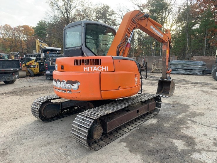 hitachi-zx75us-image-5